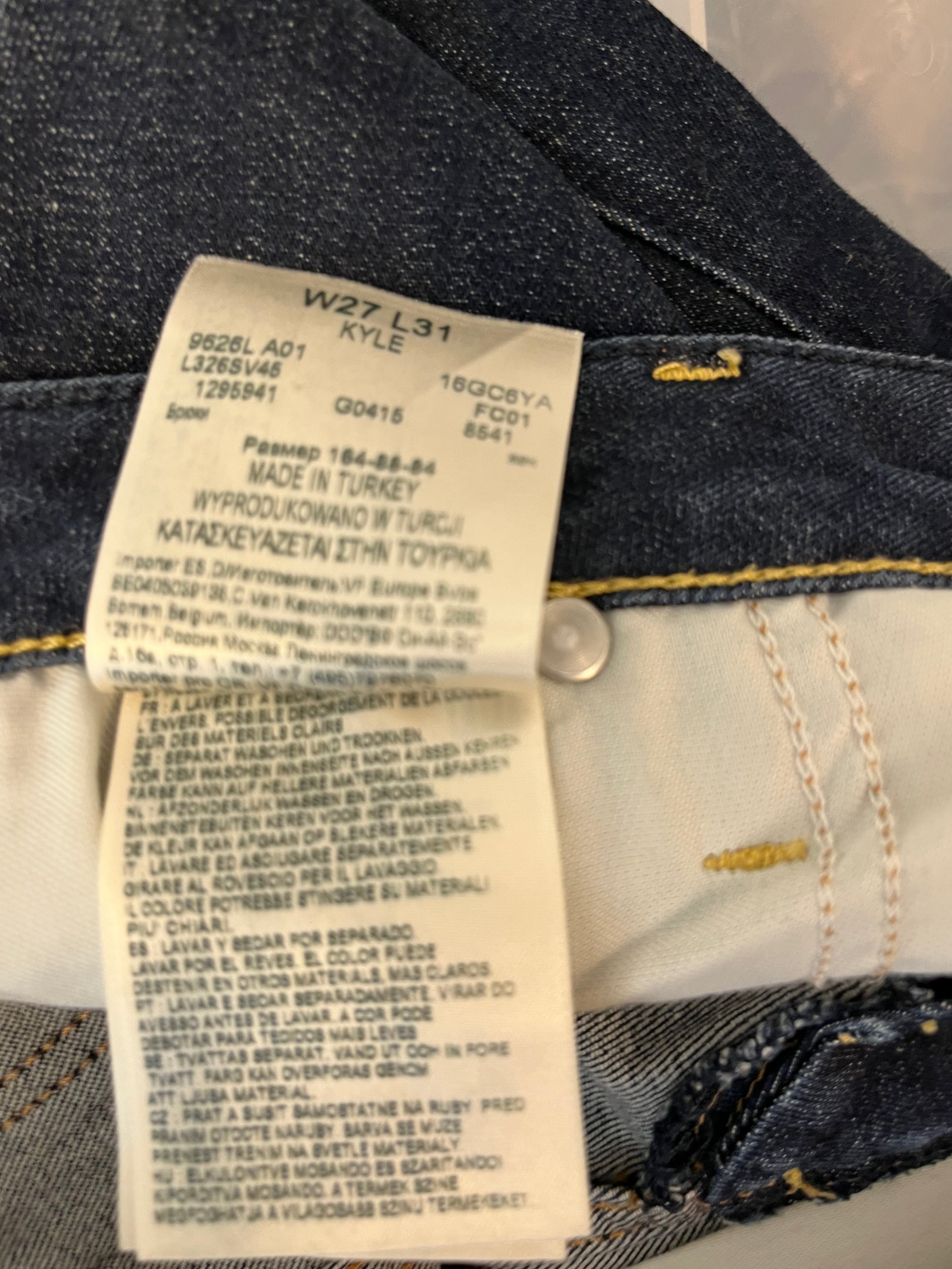 Lee Jeans